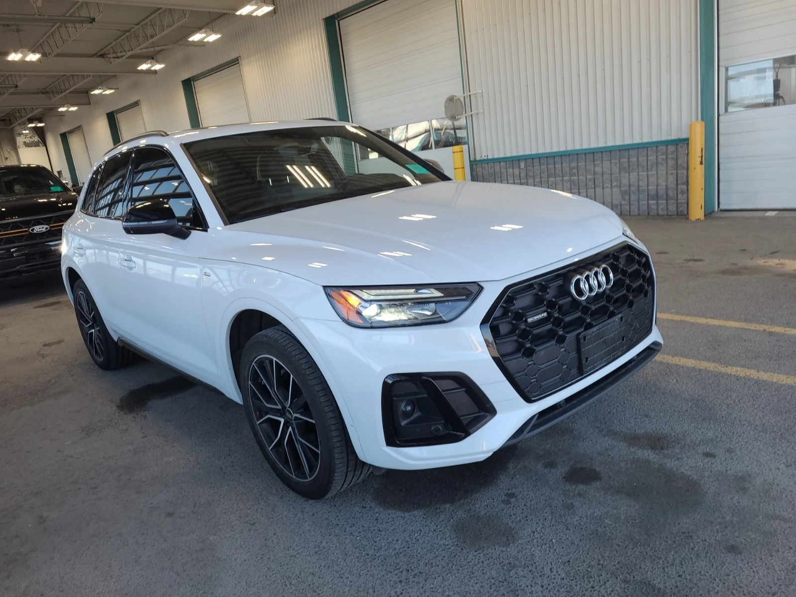 Audi Q5 Progressiv /  АВТОКРЕДИТ, снимка 2 - Автомобили и джипове - 56662334