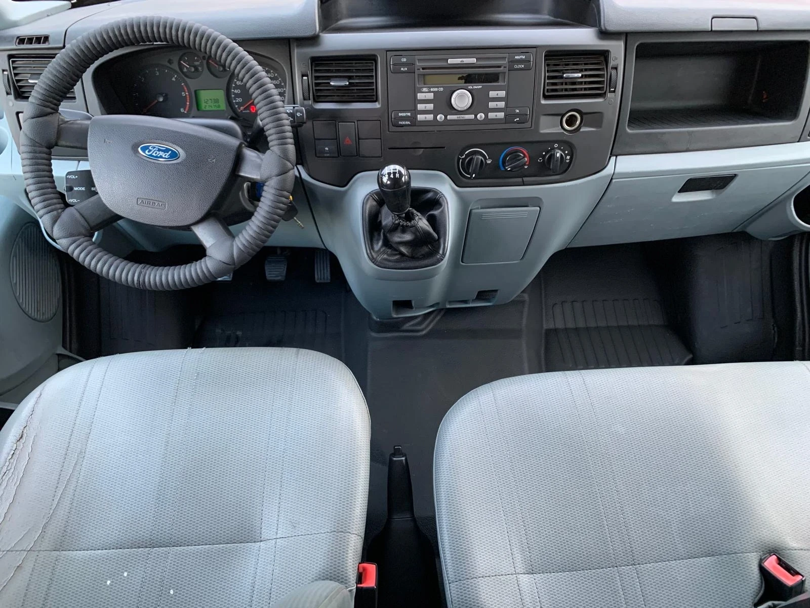 Ford Transit 3, 5т Категория В 6+ 1 места, снимка 11 - Бусове и автобуси - 54585870