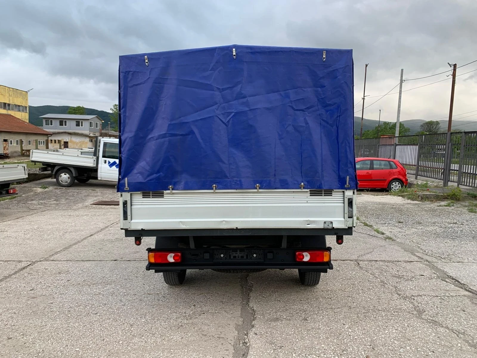 Ford Transit 3, 5т Категория В 6+ 1 места, снимка 6 - Бусове и автобуси - 54585870