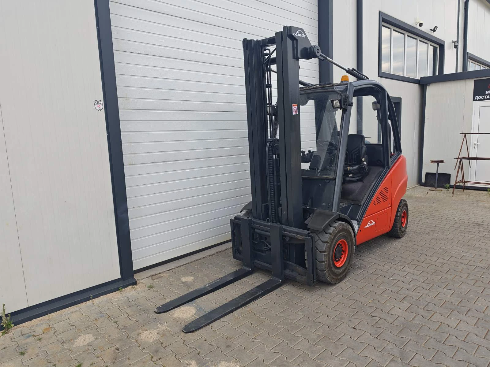 Мотокар Linde H30, снимка 4 - Индустриална техника - 55116288