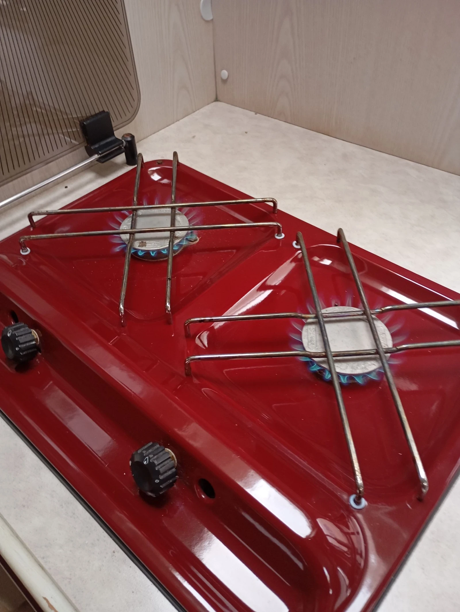 Каравана Knaus 1504, снимка 14 - Каравани и кемпери - 54173347