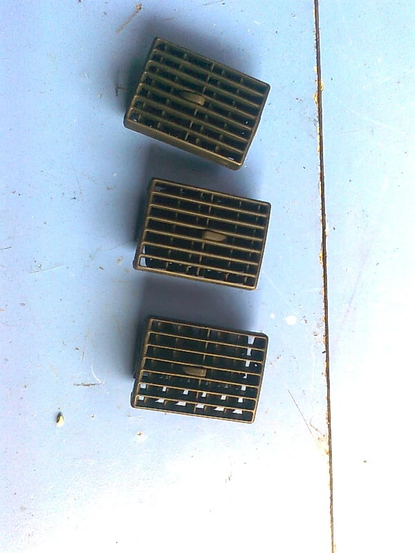 Духалки на табло за Ауди 80 