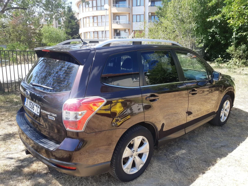 Subaru Forester, снимка 4 - Автомобили и джипове - 47482594