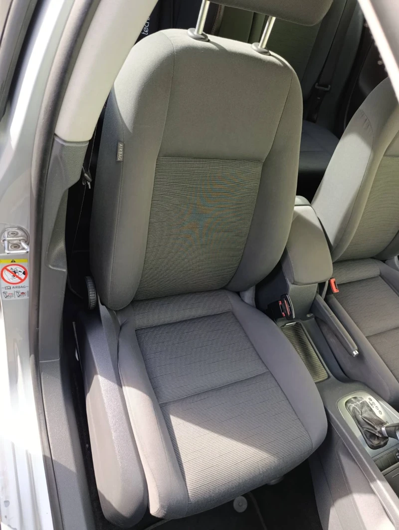 VW Golf 1.9 DSG, снимка 11 - Автомобили и джипове - 52291994