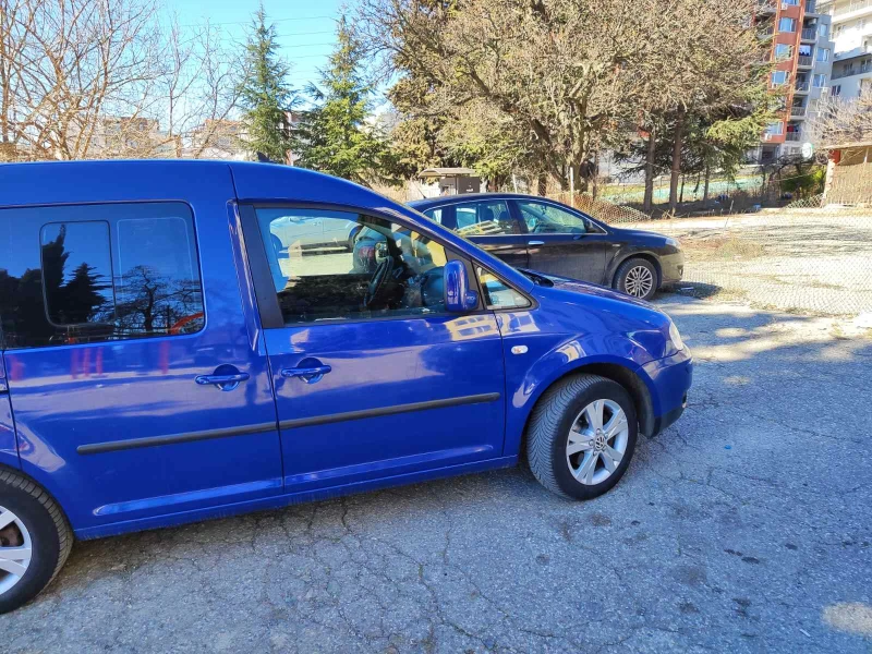 VW Caddy, снимка 6 - Автомобили и джипове - 52534892