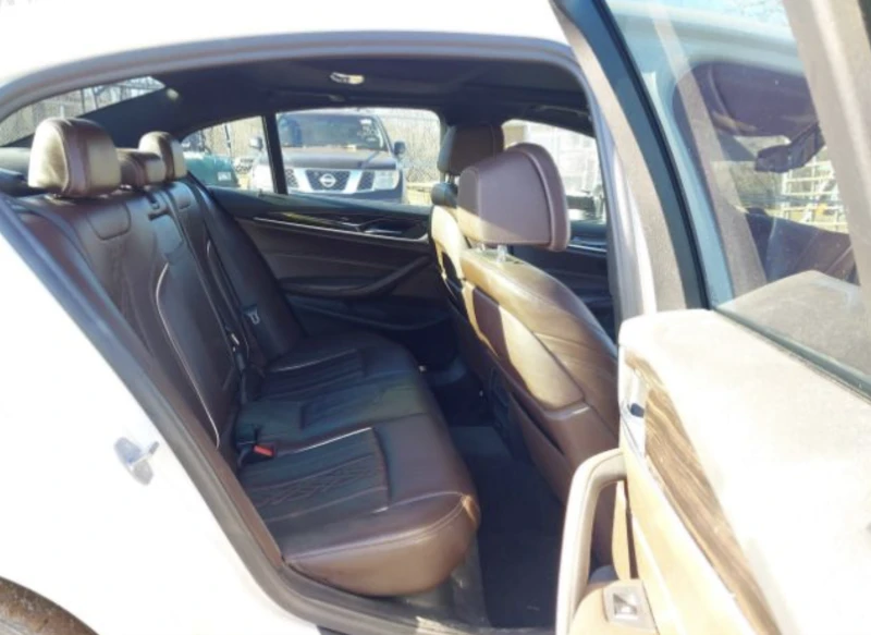 BMW 540 I* CARFAX* AВТОЛИЗИНГ, снимка 6 - Автомобили и джипове - 53385663