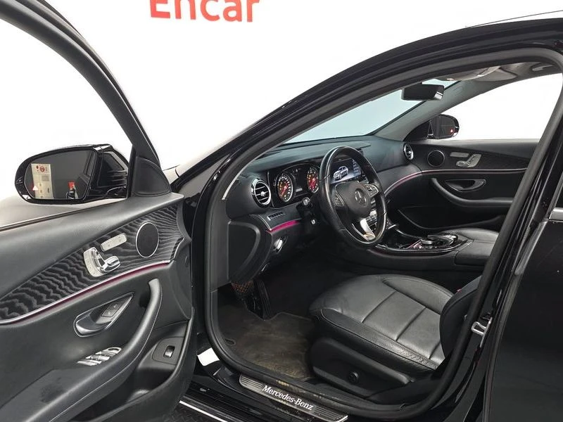 Mercedes-Benz E 220 E220d Avantgarde| 143к.с.| ВКЛ.ТЕХНОТЕСТ, снимка 10 - Автомобили и джипове - 55217847