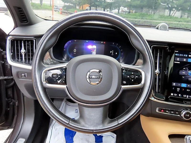 Volvo S90 КРАЙНА ЦЕНА: 19091 EUR, снимка 8 - Автомобили и джипове - 55966922