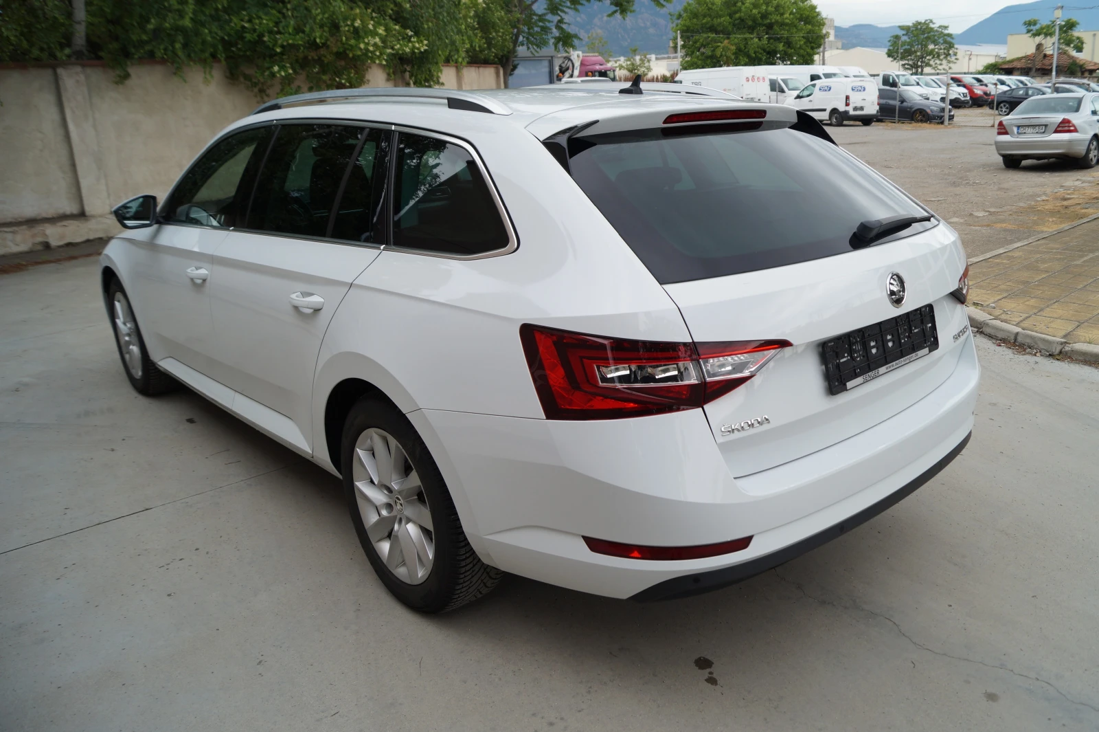 Skoda Superb 2.0tdi 150к.с. - изображение 7