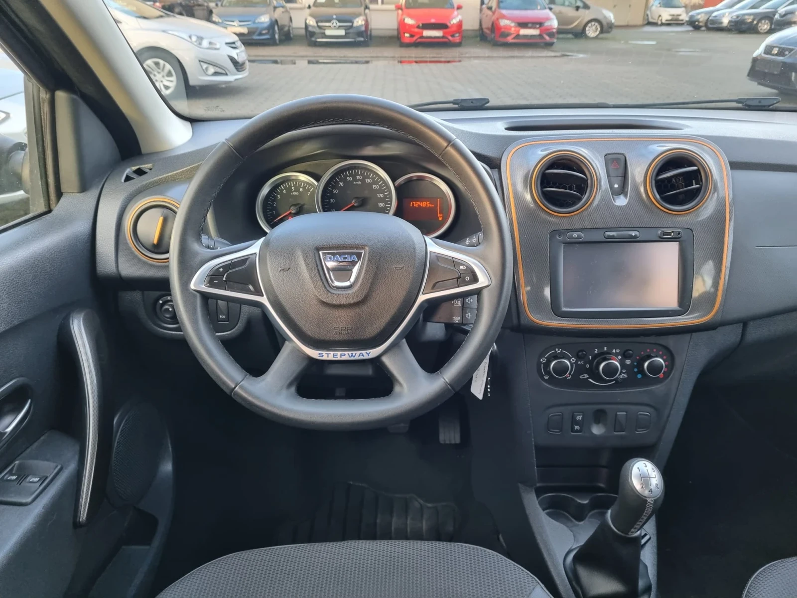 Dacia Sandero Stepway 0.9tce - изображение 6