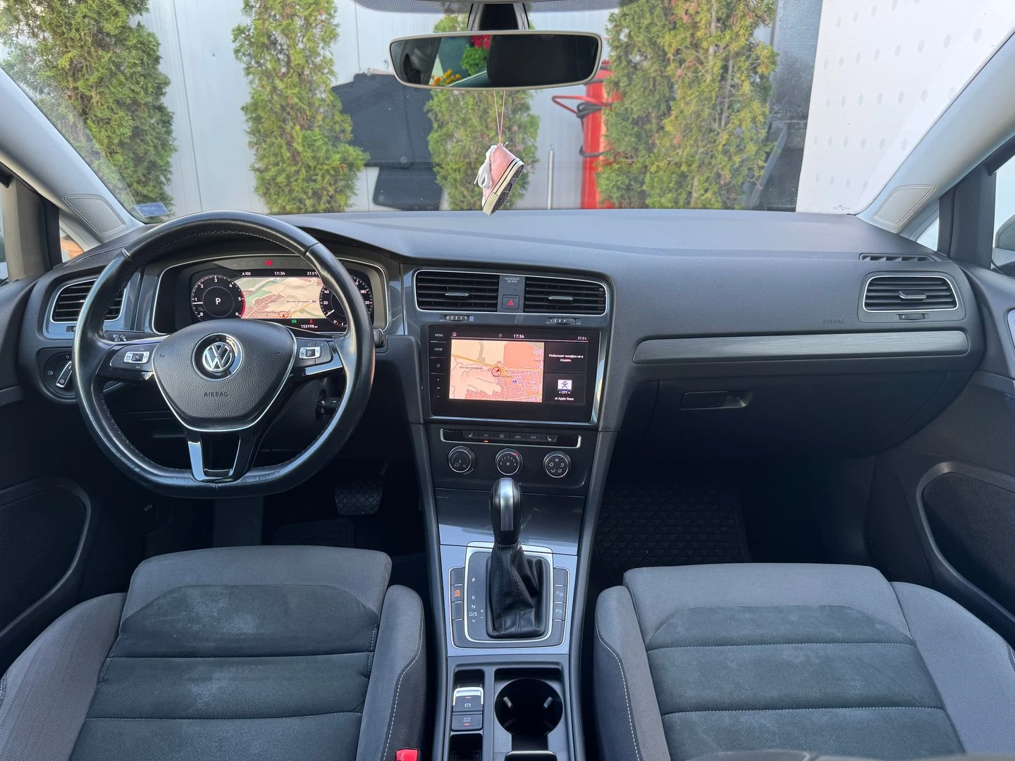 VW Golf Variant Comfortline 2.0TDI BMT - изображение 8