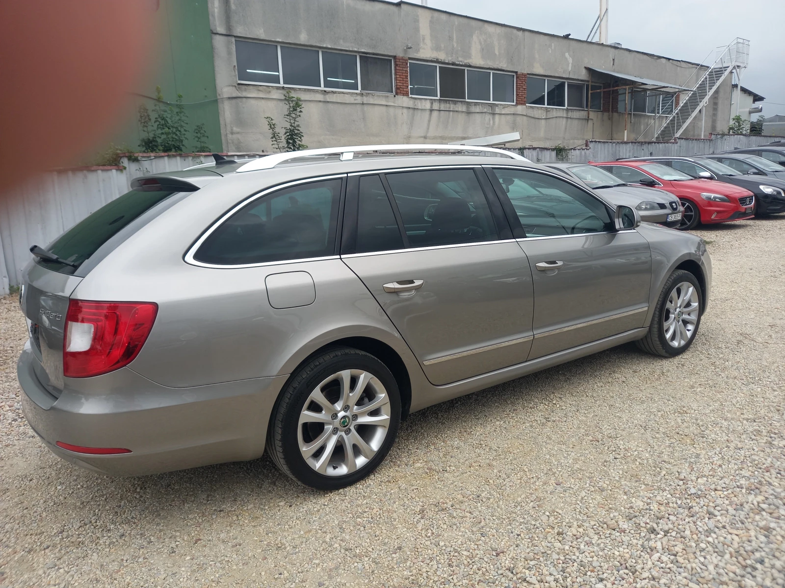 Skoda Superb 2.0 тди, Кожа биксенон - изображение 5