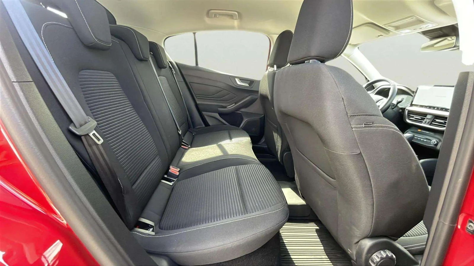 Ford Focus 1.0 EcoBoost mHEV - изображение 10