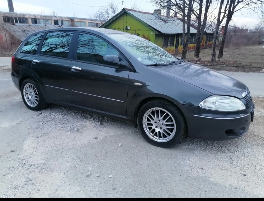 Fiat Croma 1.9JTD - изображение 2