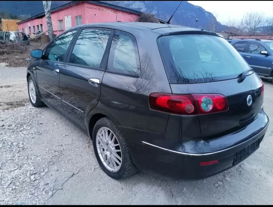 Fiat Croma 1.9JTD - изображение 7