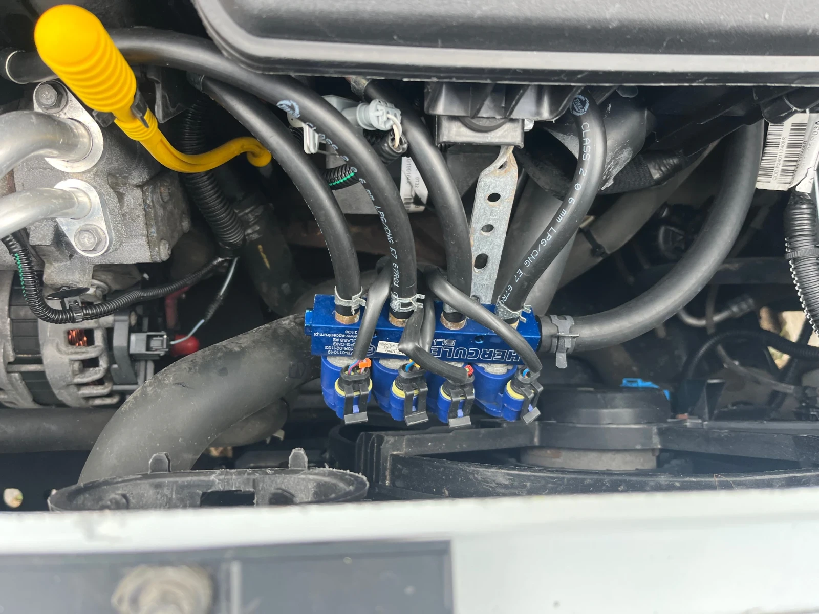 Dacia Sandero 1.2 Бензи Газ с ДДС, снимка 12 - Автомобили и джипове - 53985166