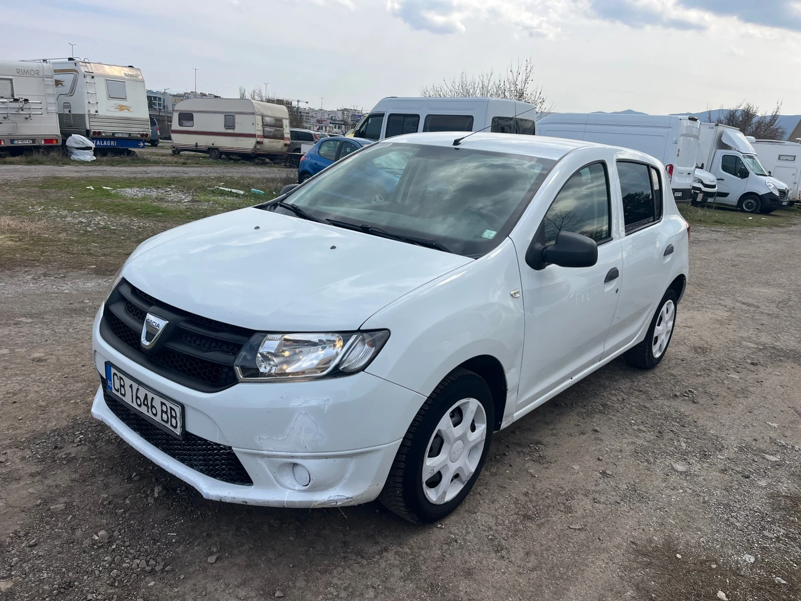 Dacia Sandero 1.2 Бензи Газ с ДДС, снимка 2 - Автомобили и джипове - 53985166