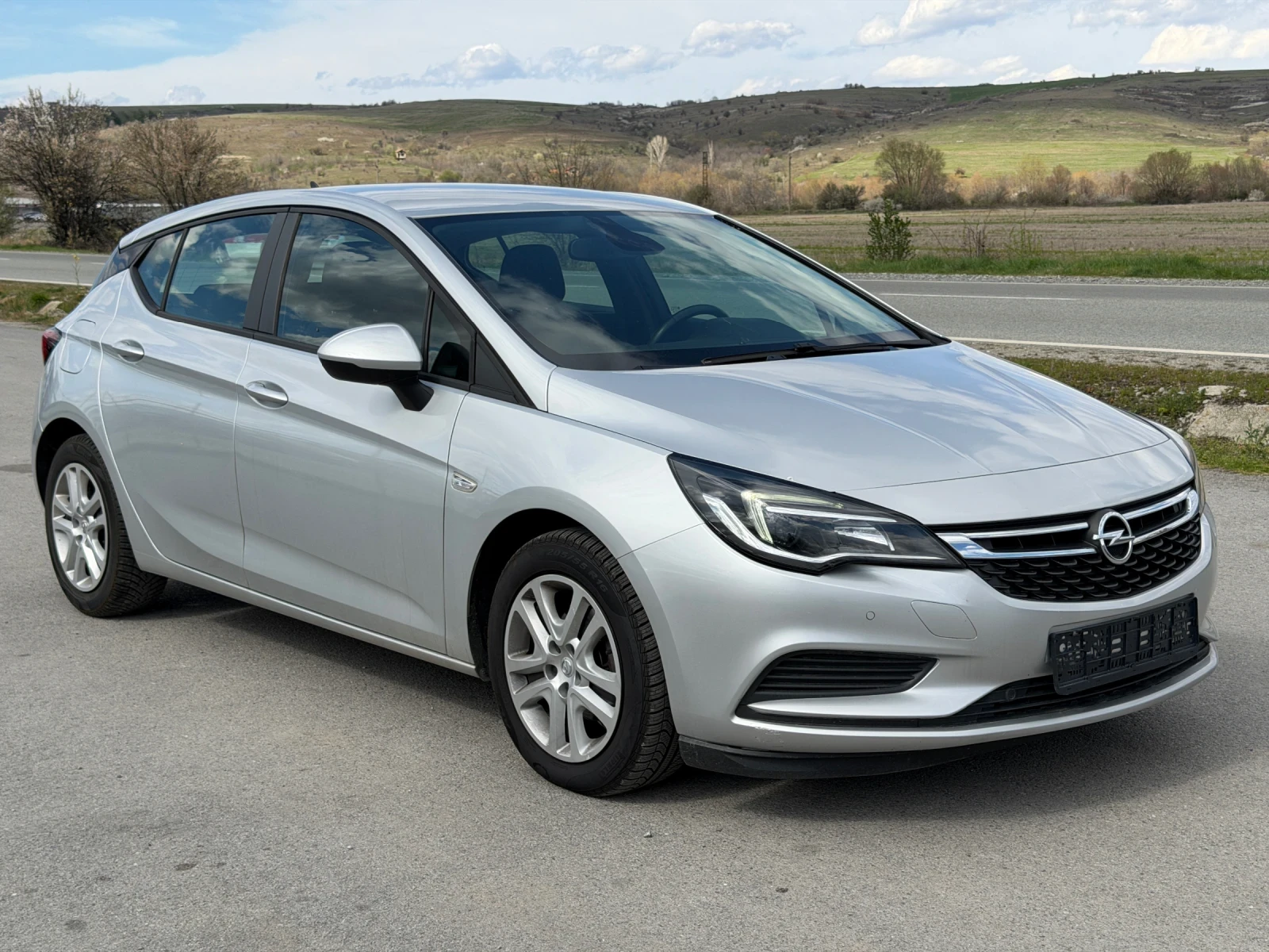 Opel Astra 1.6  CRDI, снимка 2 - Автомобили и джипове - 54137466