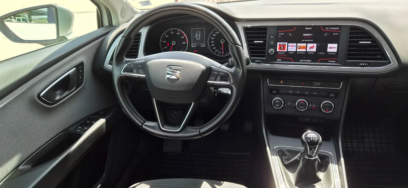 Seat Leon 98000км. 2020г. БЕНЗИН , снимка 11 - Автомобили и джипове - 54644169