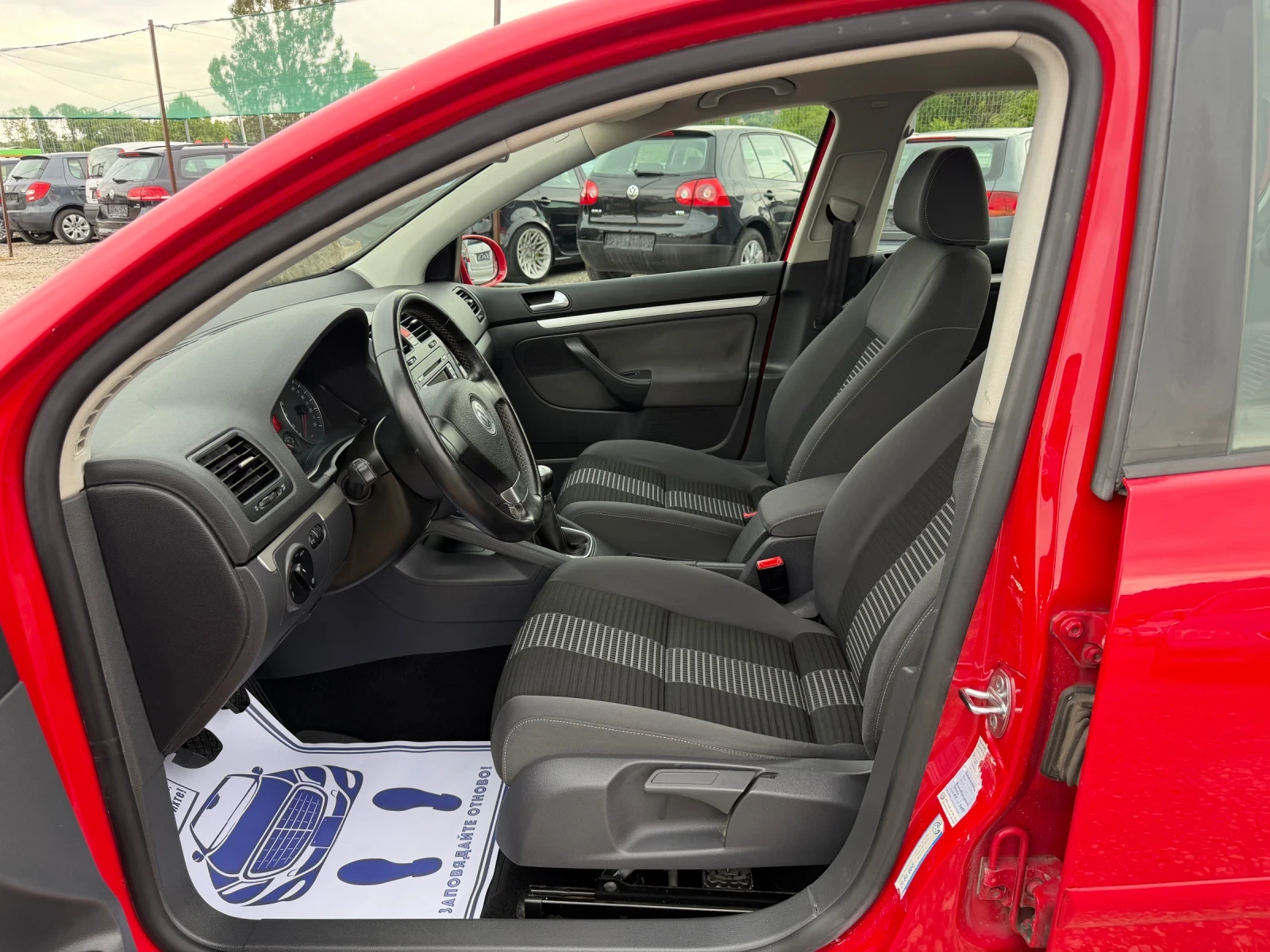 VW Golf 1.9TDI-90PS-КЛИМАТРОНИК, снимка 9 - Автомобили и джипове - 54648975