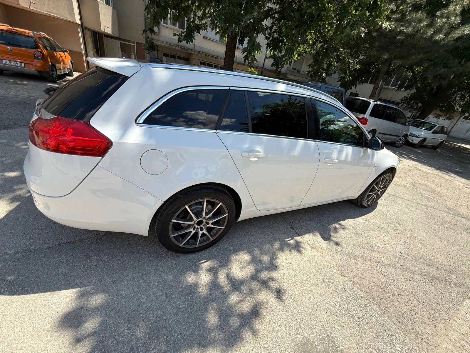 Opel Insignia, снимка 7 - Автомобили и джипове - 55011496