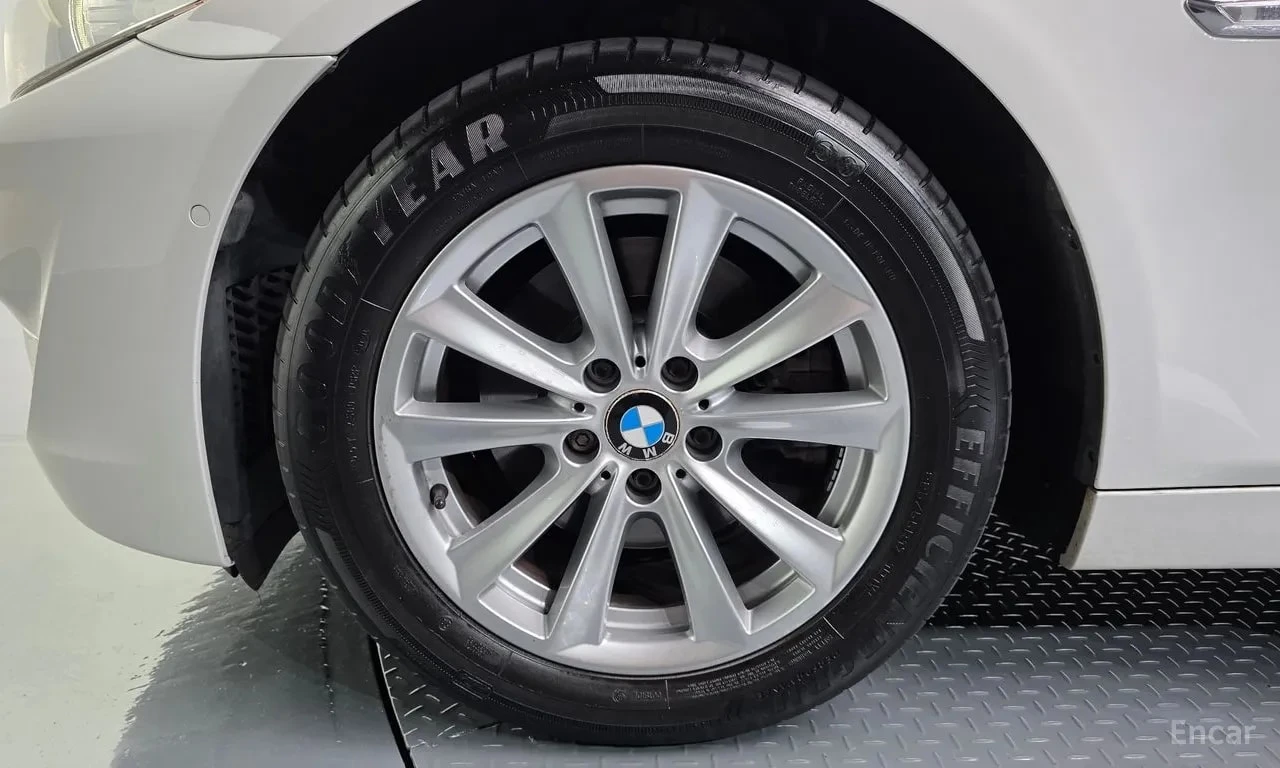 BMW 520 * 520d * ЦЕНА ДО БГ, снимка 16 - Автомобили и джипове - 55952736