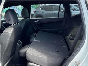 VW Tiguan * Comfortline R Line Black Edition* CARFAX* 2 КЛЮЧ, снимка 17