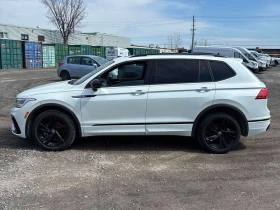 VW Tiguan * Comfortline R Line Black Edition* CARFAX* 2 КЛЮЧ, снимка 2