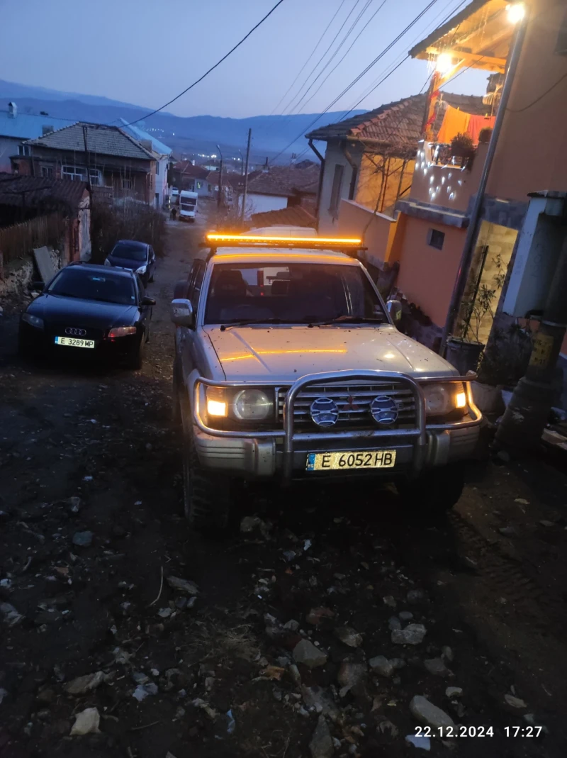 Mitsubishi Pajero, снимка 9 - Автомобили и джипове - 49280500