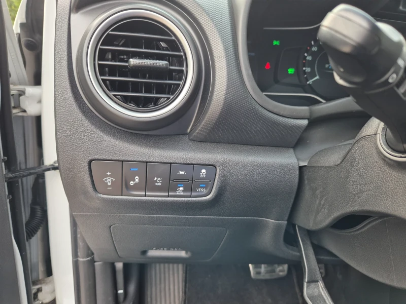 Hyundai Kona 64 kWh/ Premium/204кс/Hyundai-сертификат, снимка 14 - Автомобили и джипове - 51410983