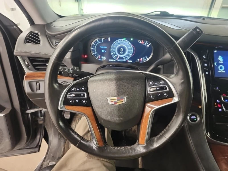 Cadillac Escalade * LUXURY COLLECTION * CARFAX * ЦЕНА ДО БГ, снимка 10 - Автомобили и джипове - 52996311