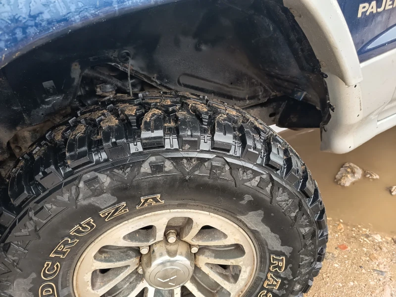 Mitsubishi Pajero, снимка 10 - Автомобили и джипове - 53304320