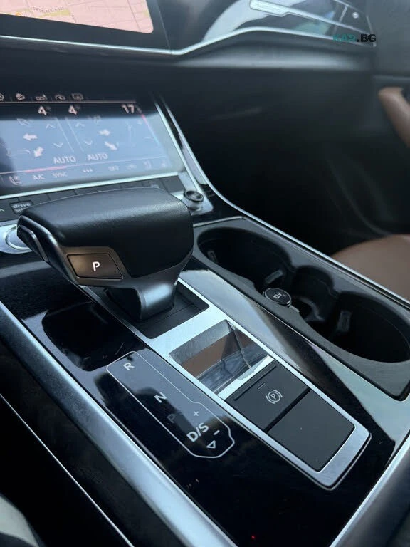 Audi Q8 QUATTRO* PROGRESIV* 55TFSI* PANOROOF* , снимка 11 - Автомобили и джипове - 54803414