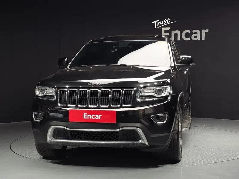 Jeep Cherokee 3.6 OVERLAND WK2, снимка 3 - Автомобили и джипове - 54930327