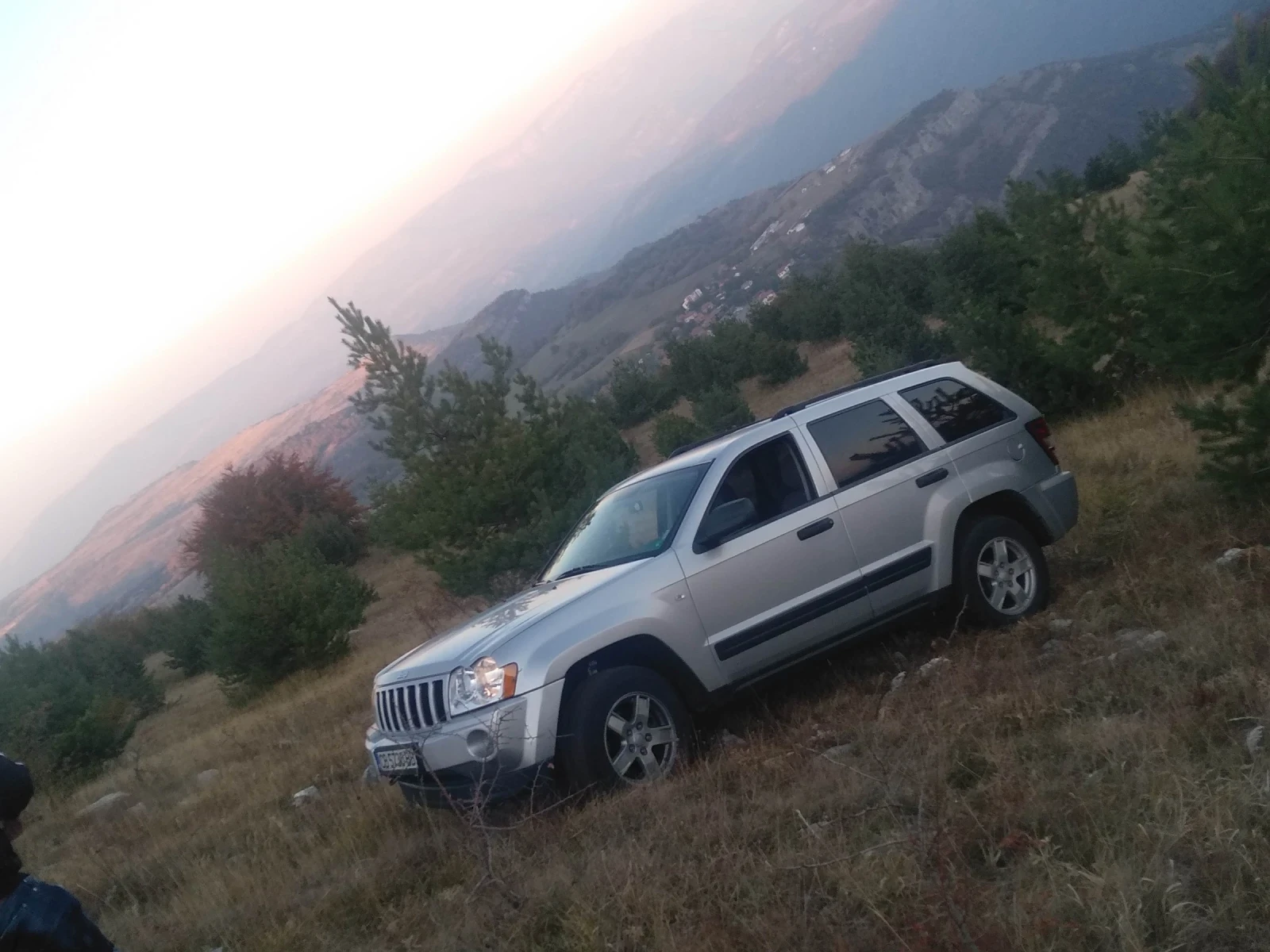 Jeep Grand cherokee  - изображение 2