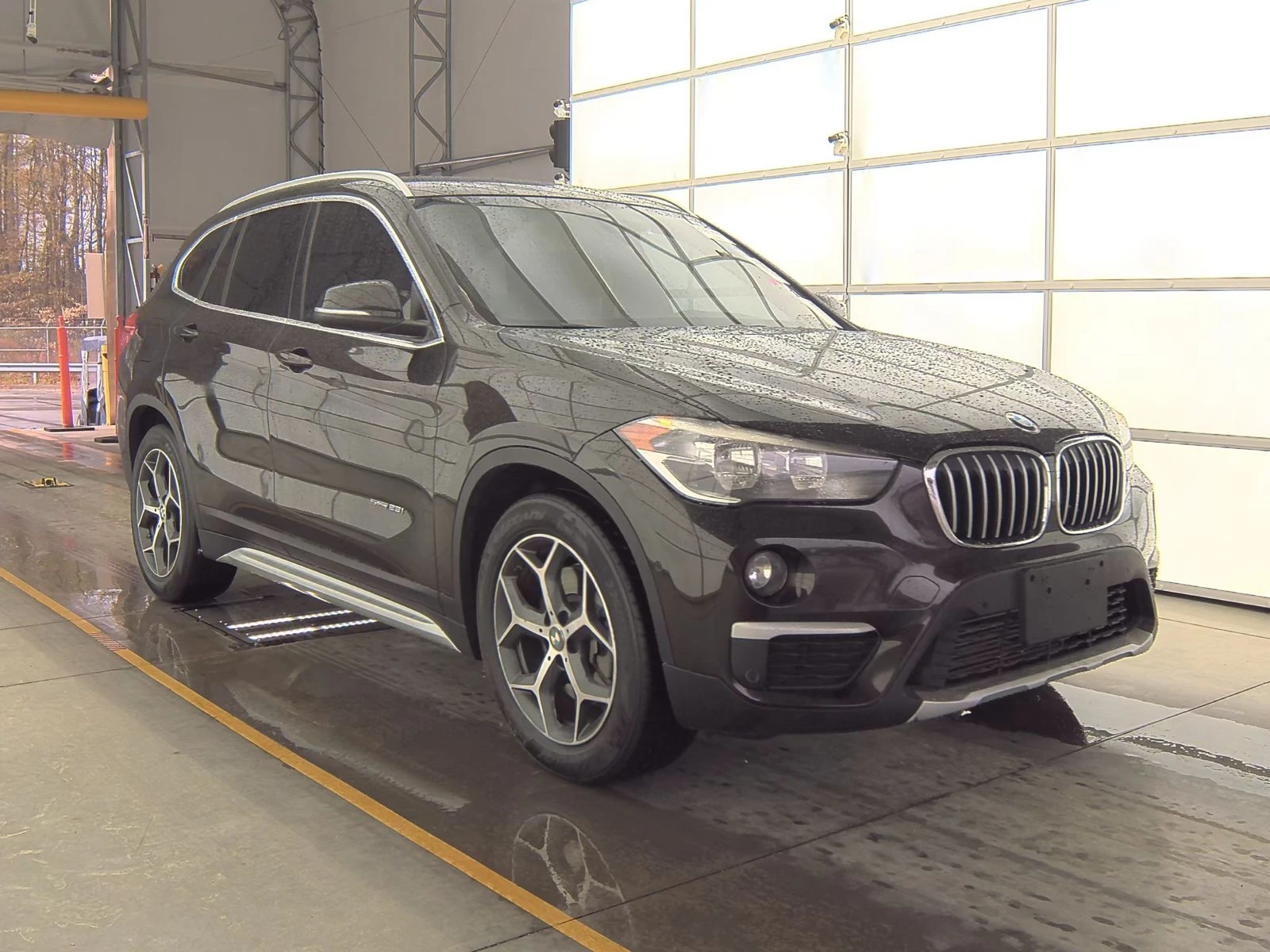 BMW X1 X LINE*  - изображение 3