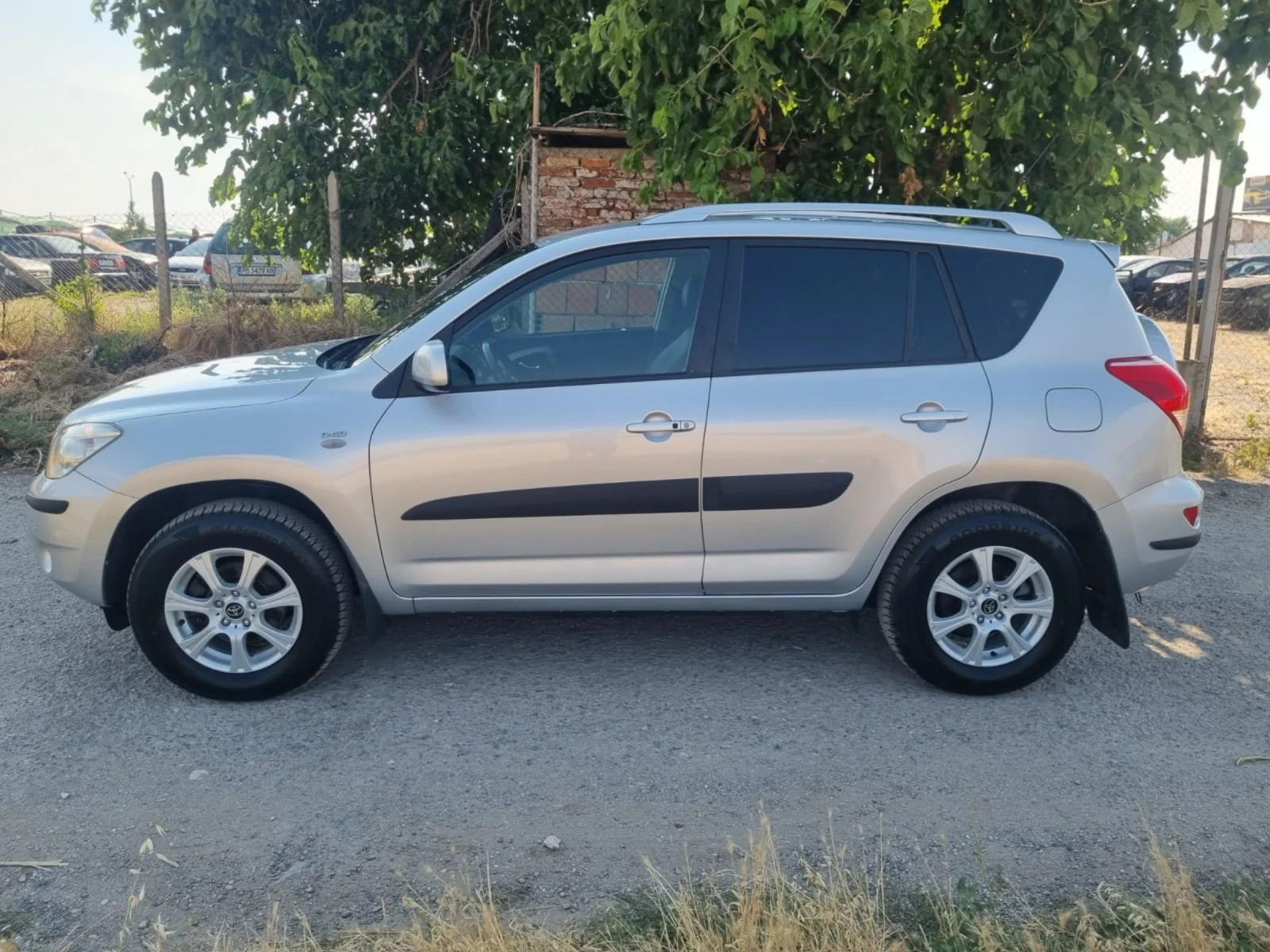 Toyota Rav4 2.2 D4D Keyless.Navi.Като нова - изображение 5