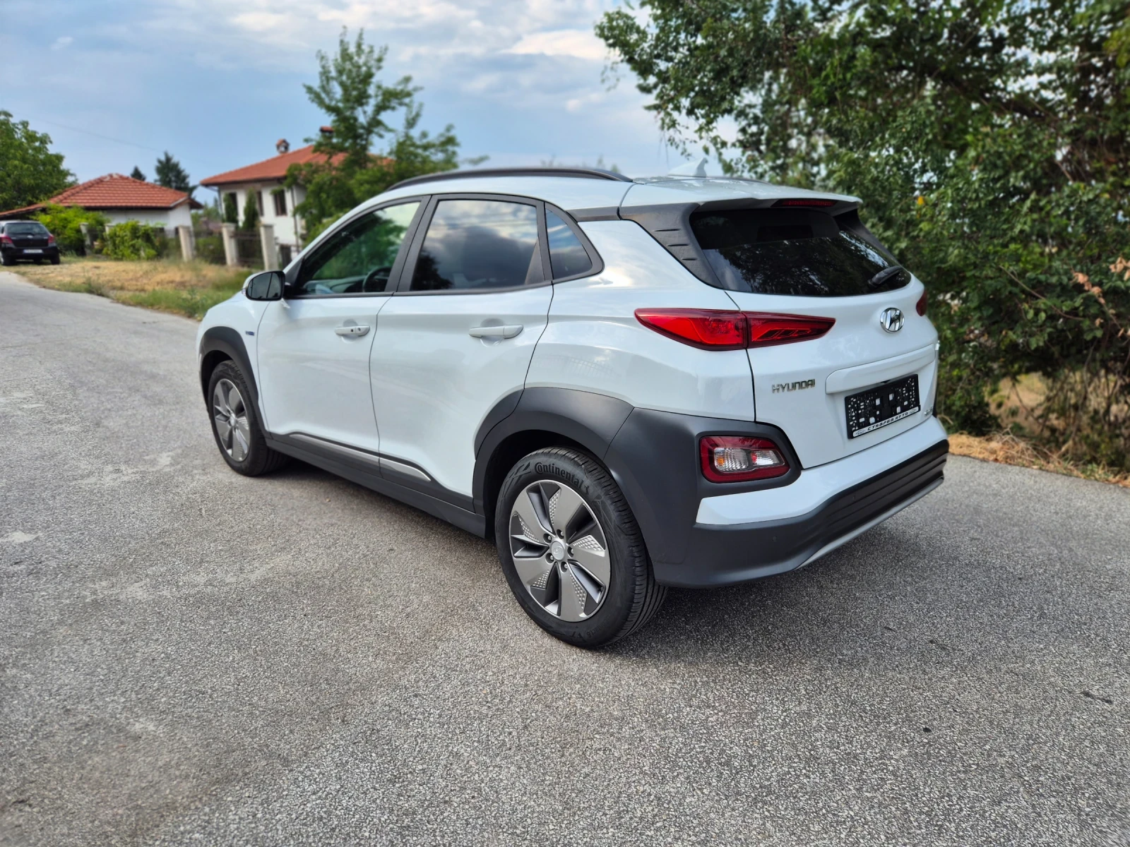 Hyundai Kona 64 kWh/ Premium/204кс/Термо помпа - изображение 4