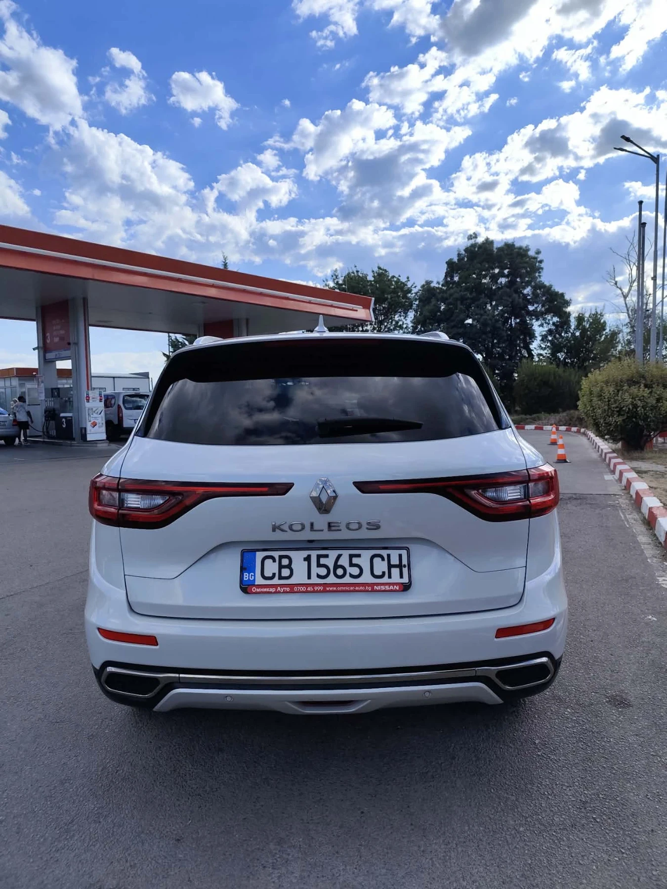 Renault Koleos 2.0D, снимка 4 - Автомобили и джипове - 52889571