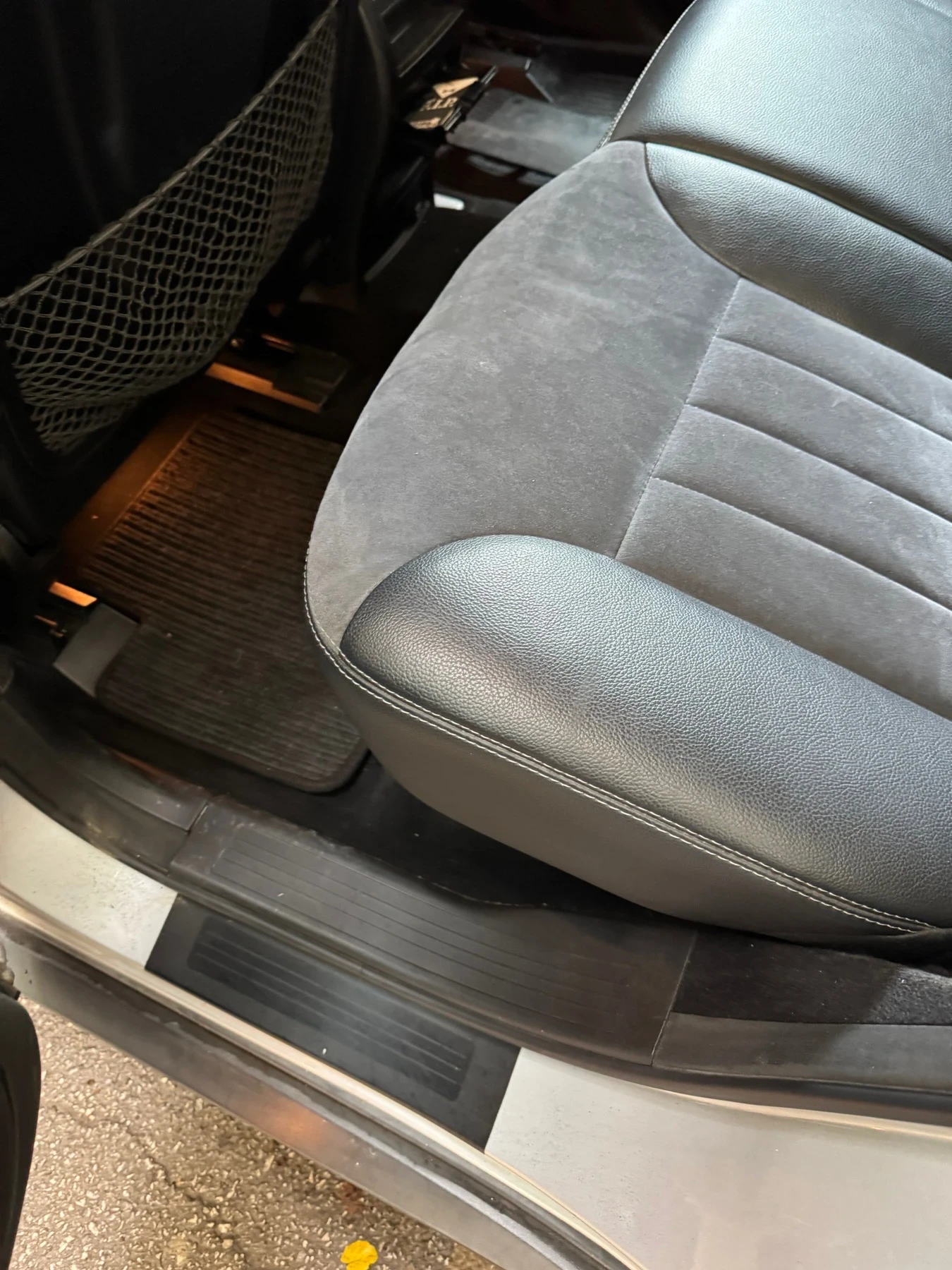 Mercedes-Benz ML 320, снимка 4 - Автомобили и джипове - 54044622