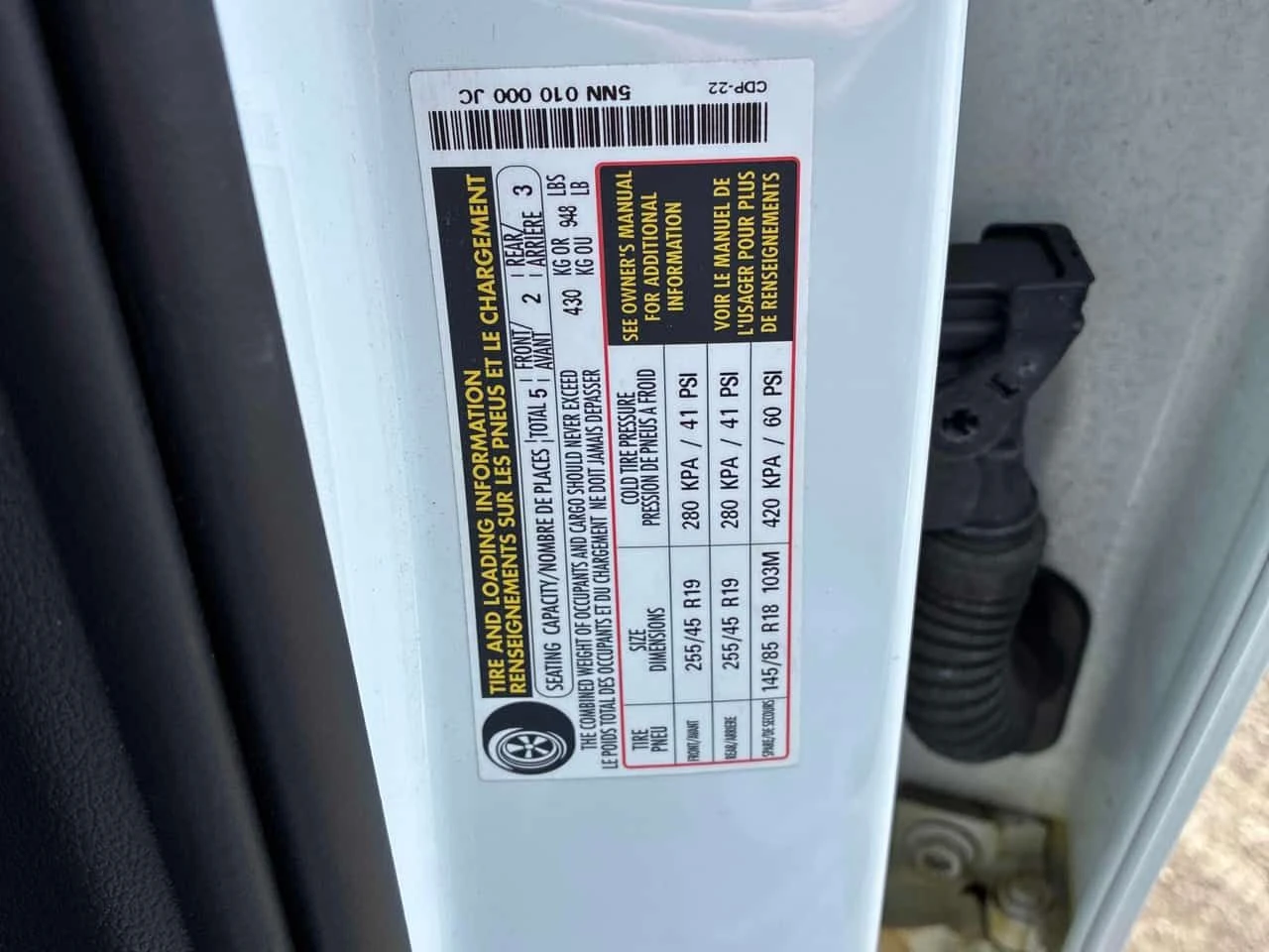 VW Tiguan * Comfortline R Line Black Edition* CARFAX* 2 КЛЮЧ, снимка 13 - Автомобили и джипове - 54152965