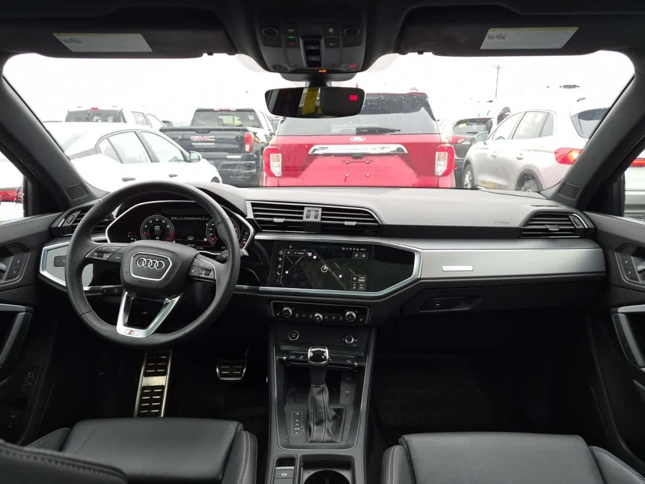 Audi Q3 TECHNIK| PANORAMA| ПОДГРЕВИ| ПАМЕТ| 2 КЛЮЧА, снимка 11 - Автомобили и джипове - 54369094