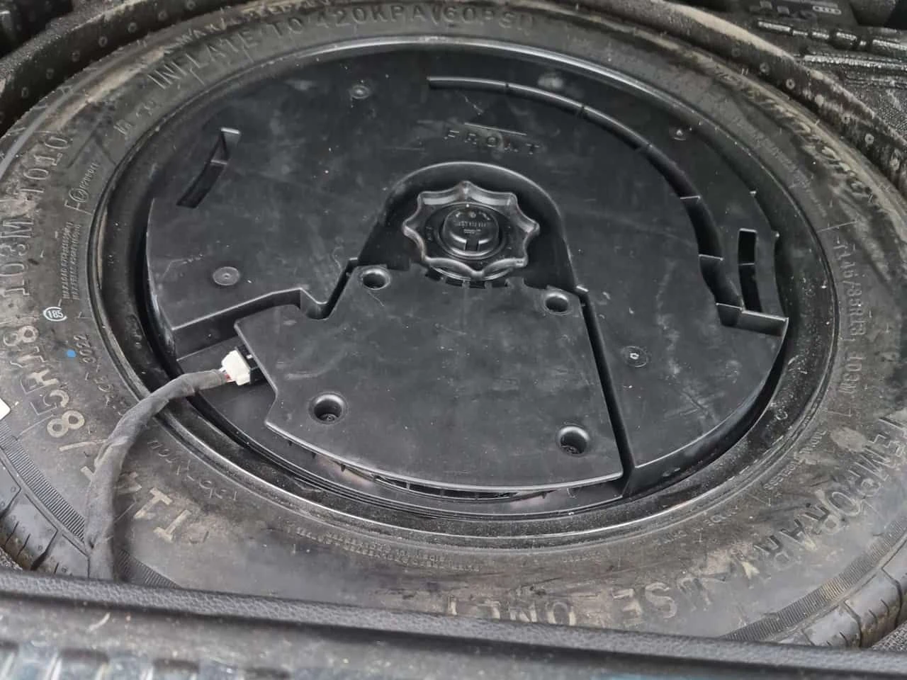 Audi Q3 TECHNIK| PANORAMA| ПОДГРЕВИ| ПАМЕТ| 2 КЛЮЧА, снимка 16 - Автомобили и джипове - 54369094