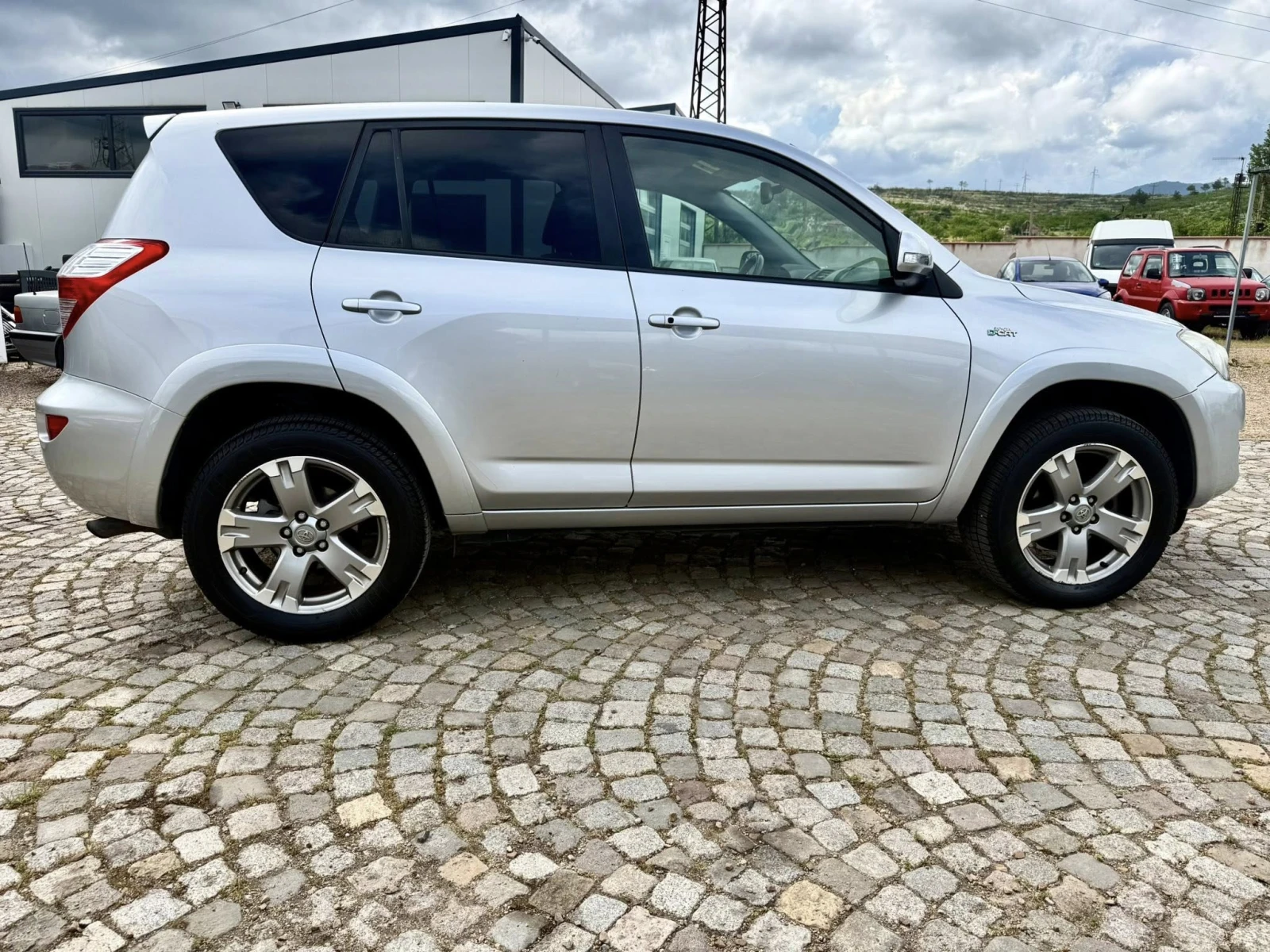 Toyota Rav4 2.2 4х4 АВТОМАТИК, снимка 6 - Автомобили и джипове - 54701902