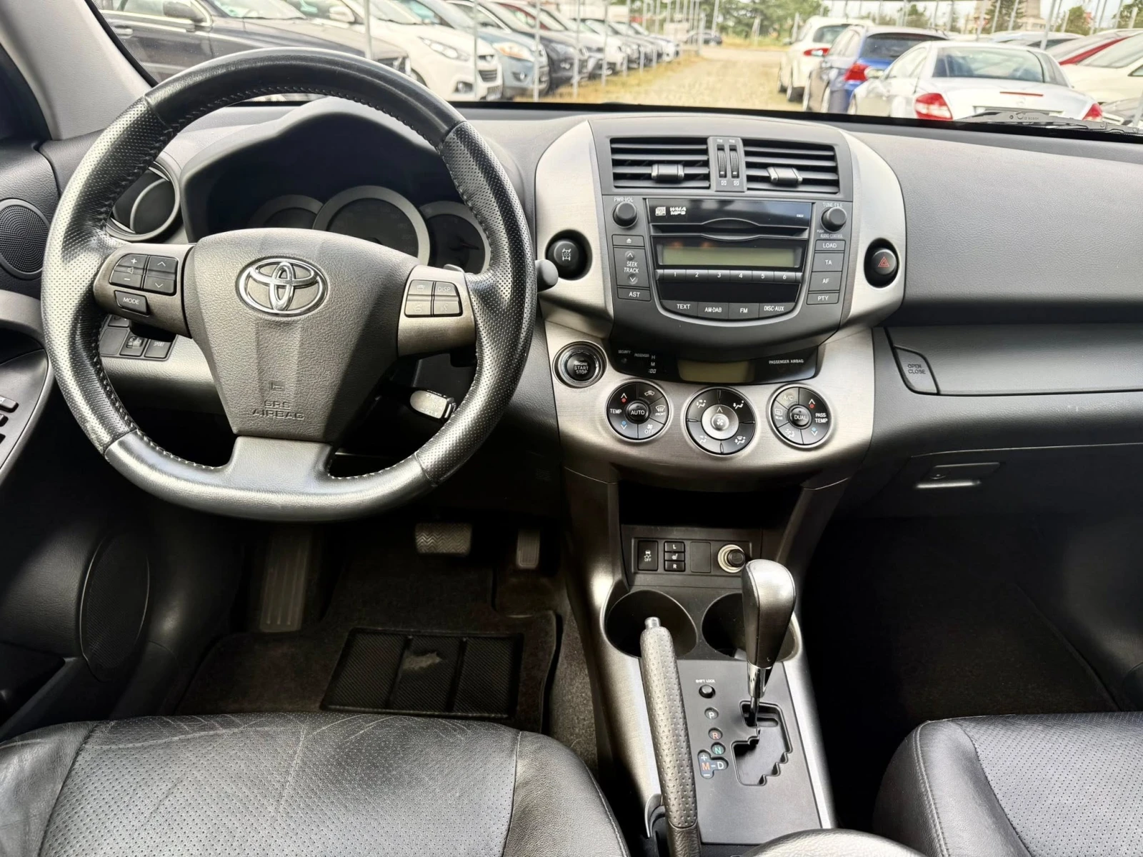 Toyota Rav4 2.2 4х4 АВТОМАТИК, снимка 11 - Автомобили и джипове - 54701902