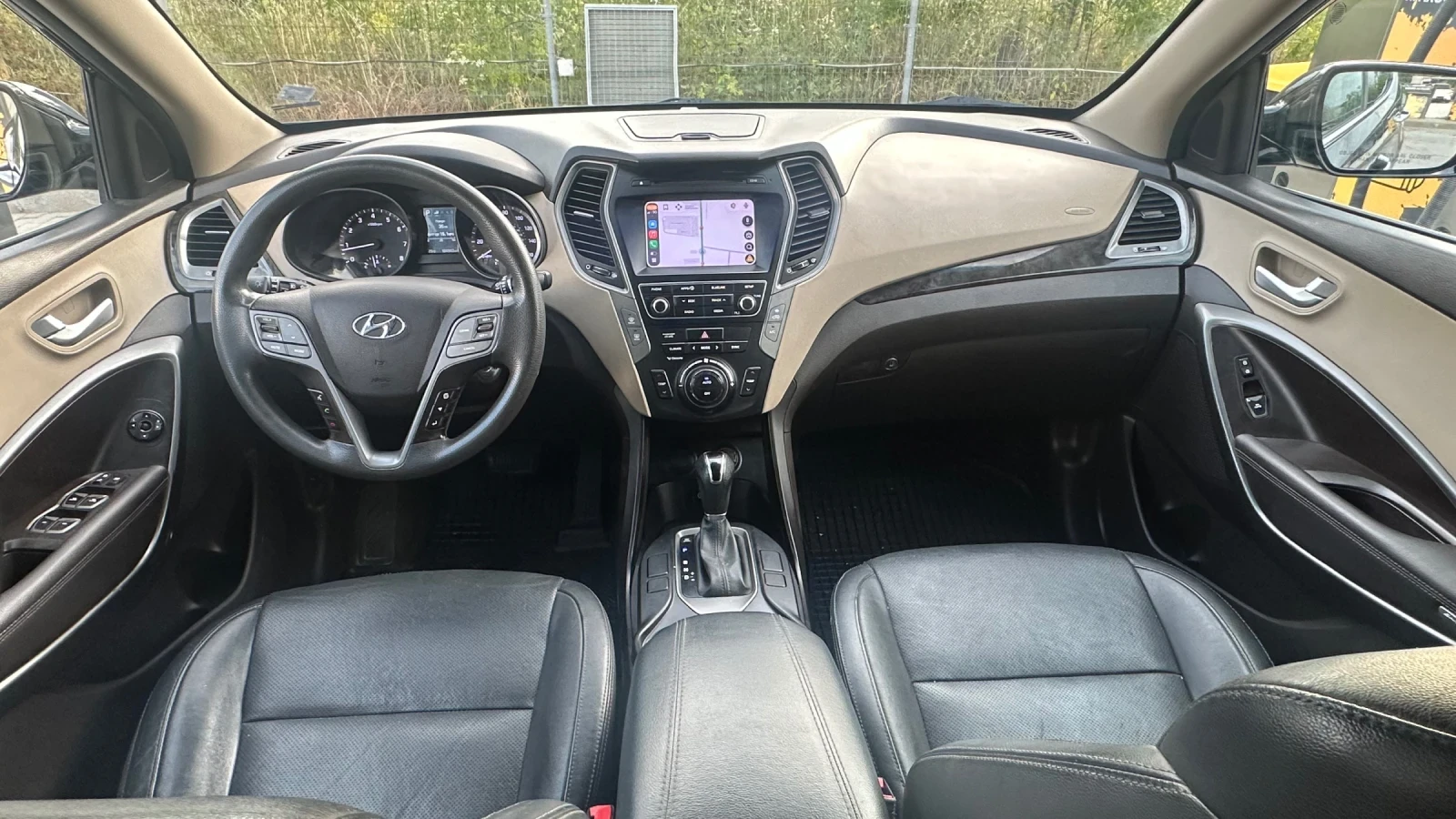 Hyundai Santa fe 2.4 GDI, 2017г. 4x4, CarPlay, Кожен салон, евро 6., снимка 12 - Автомобили и джипове - 55018241