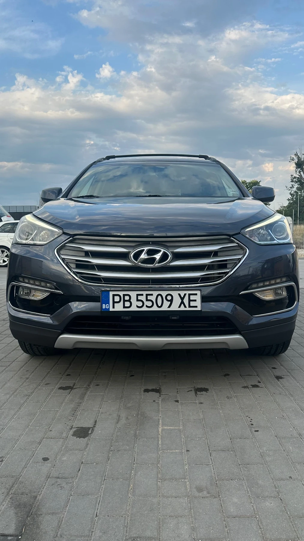 Hyundai Santa fe 2.4 GDI, 2017г. 4x4, CarPlay, Кожен салон, евро 6., снимка 2 - Автомобили и джипове - 55018241