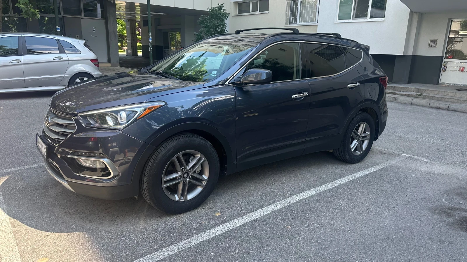 Hyundai Santa fe  4x4, CarPlay, Кожен салон, евро 6., снимка 2 - Автомобили и джипове - 55018241