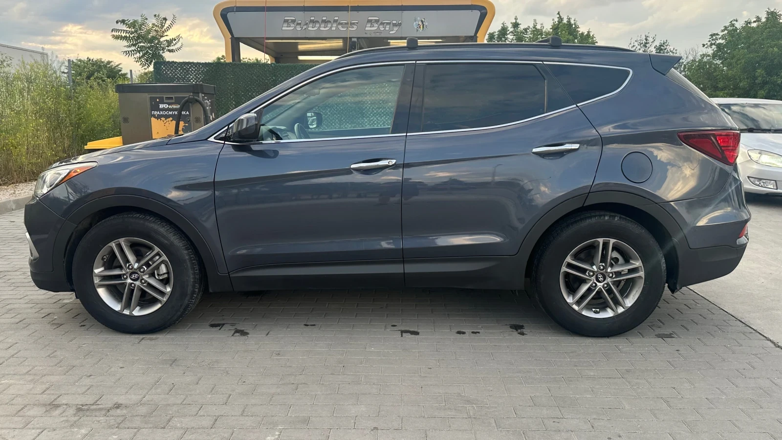 Hyundai Santa fe 2.4 GDI, 2017г. 4x4, CarPlay, Кожен салон, евро 6., снимка 8 - Автомобили и джипове - 55018241