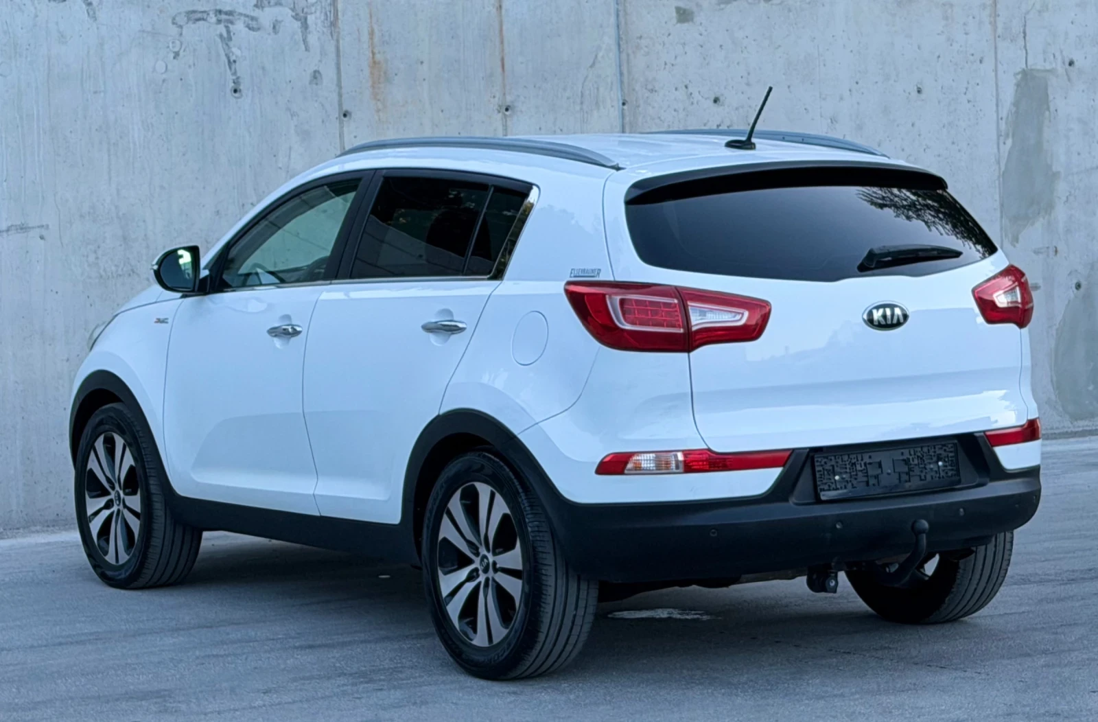 Kia Sportage 2.0CRDi 4х4 Автоматик Камера Face-Lift, снимка 4 - Автомобили и джипове - 55093791